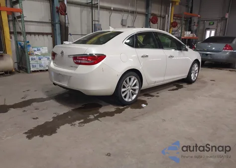 2014 Buick Verano из США, поврежденный, VIN 1G4PP5SK1E4114686